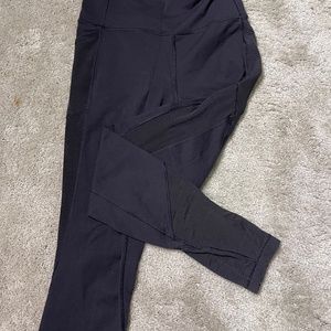 Wunder Under 28” with pockets
